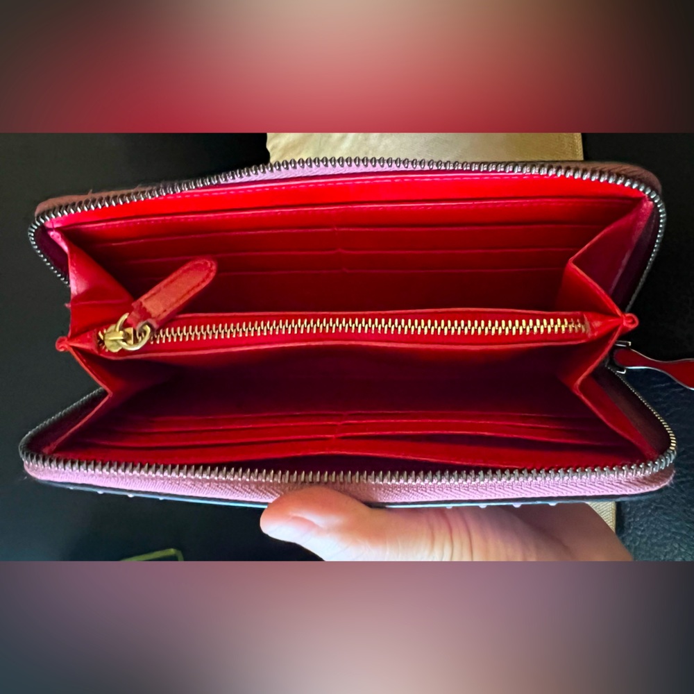 GUC Christian Louboutin Panneton Spike Long Zippy Wallet in Lilac color - Picture 8 of 12